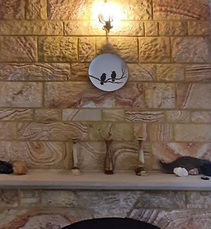 250m To The - Fully Furnished - Fast Wi-fi شقة *